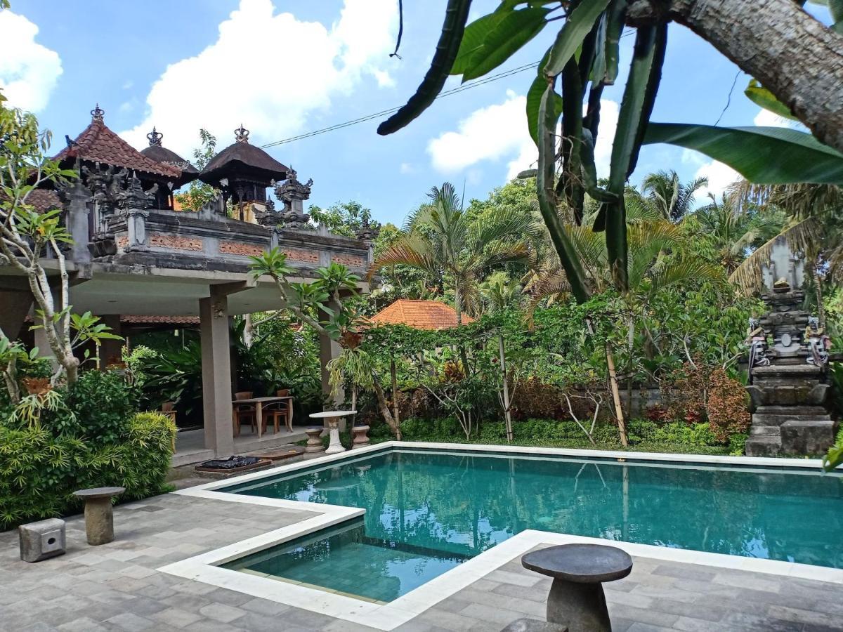 Ayu Bisma Homestay Ubud Exterior foto