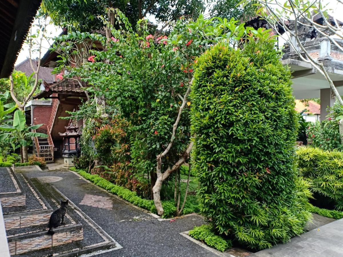 Ayu Bisma Homestay Ubud Exterior foto