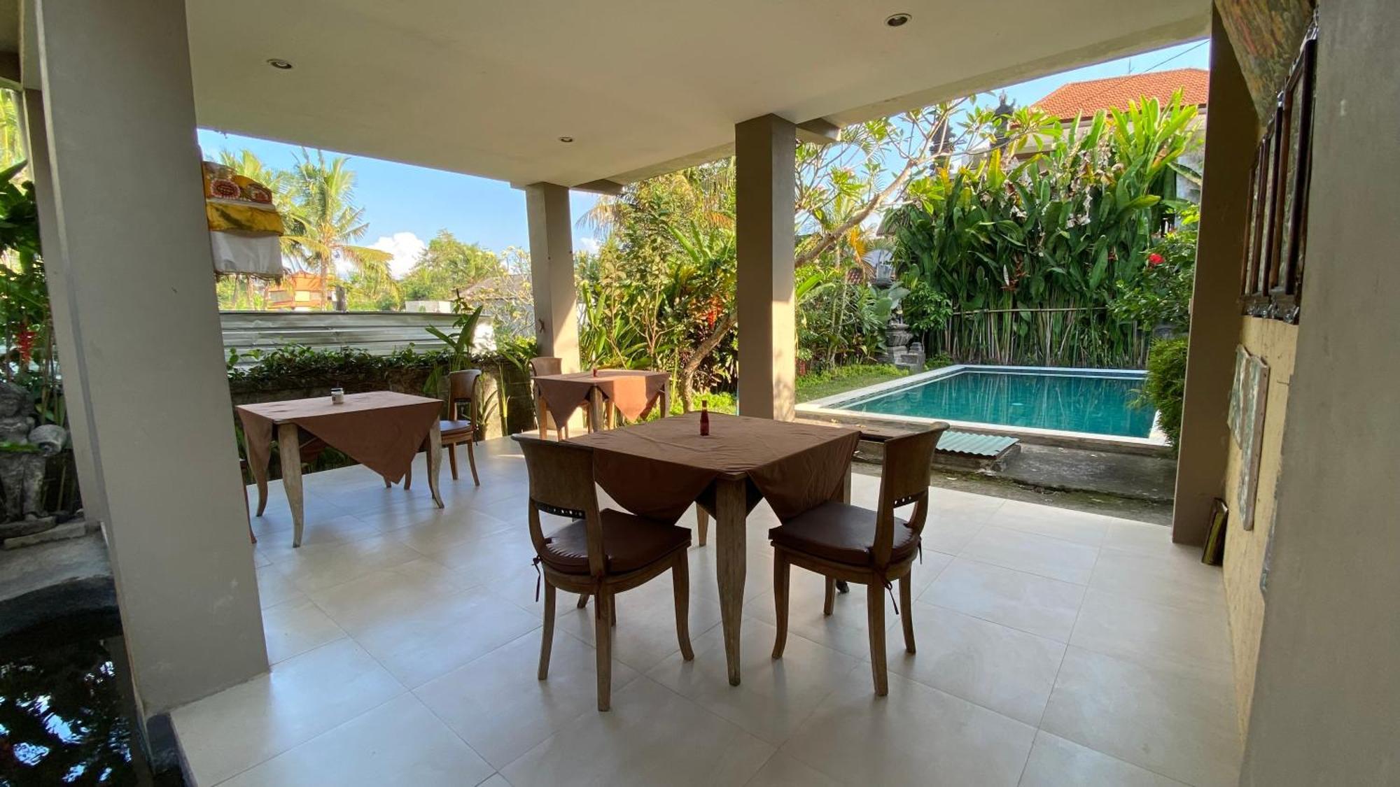 Ayu Bisma Homestay Ubud Exterior foto